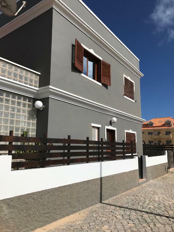 Blue Eagle Guesthouse - Casa De Hospedes سانتا ماريا المظهر الخارجي الصورة